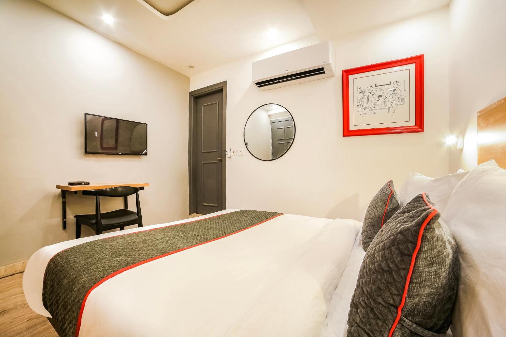 Super Hotel O Nawada Metro デリー エクステリア 写真