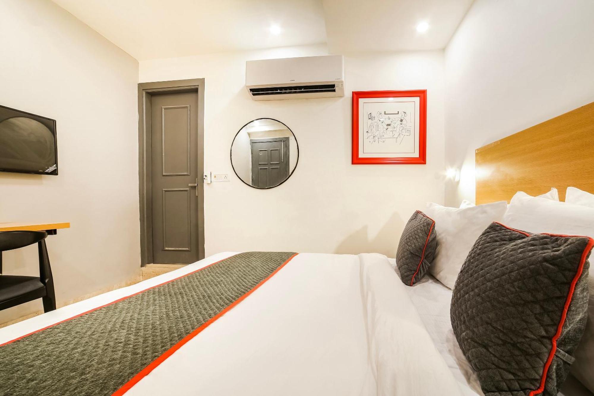Super Hotel O Nawada Metro デリー エクステリア 写真