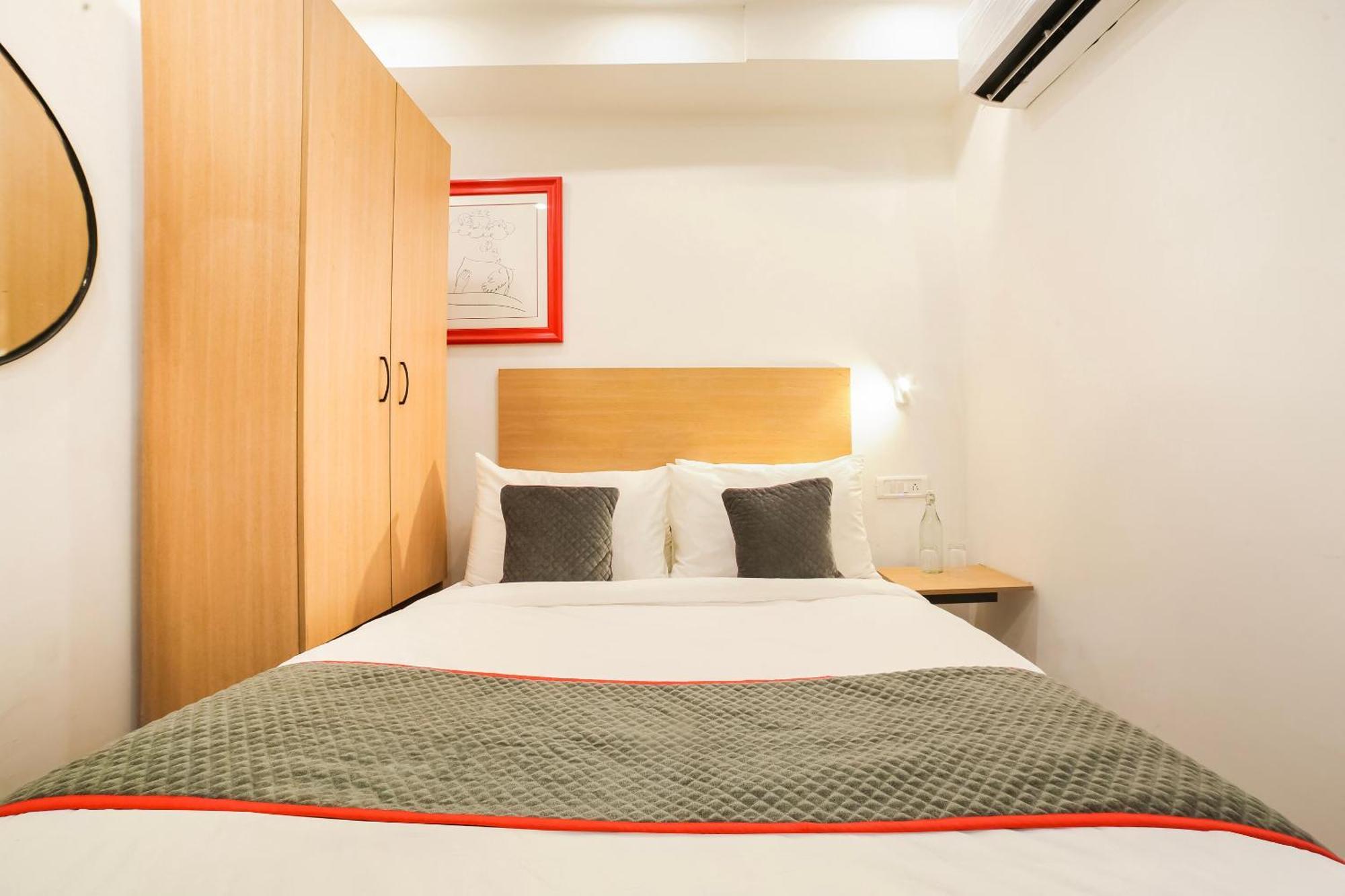 Super Hotel O Nawada Metro デリー エクステリア 写真